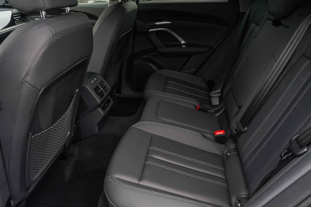 Thumbnail: 2026 Audi Q5 - 21
