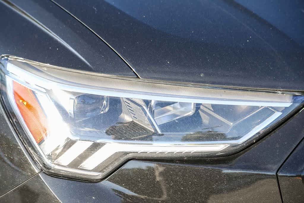 Thumbnail: 2023 Audi Q3 - 14