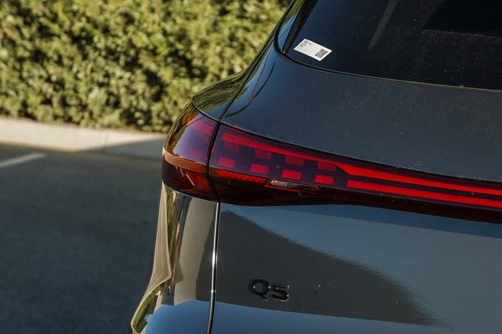 Thumbnail: 2025 Audi Q5 - 7