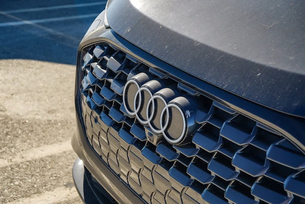 Thumbnail: 2025 Audi Q5 - 9