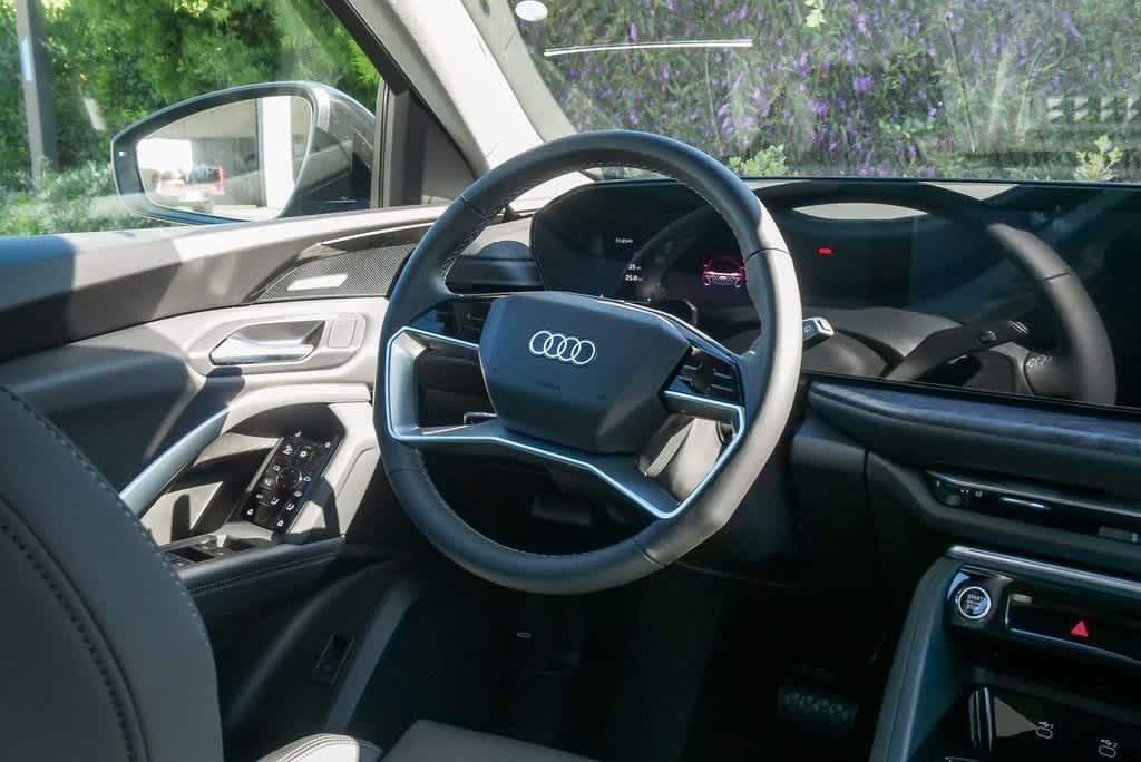 Thumbnail: 2025 Audi Q5 - 14