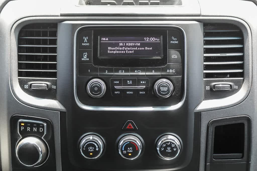 Thumbnail: 2019 RAM 1500 Classic - 13