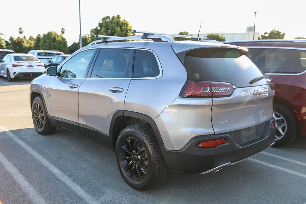 Thumbnail: 2018 Jeep Cherokee - 6