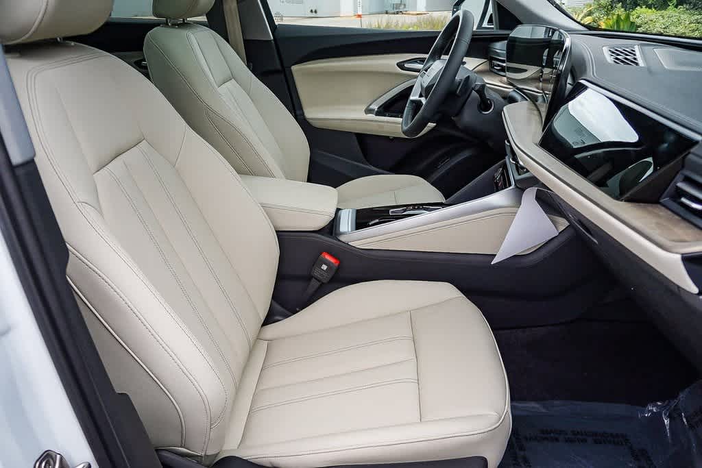 Thumbnail: 2025 Audi Q5 - 19