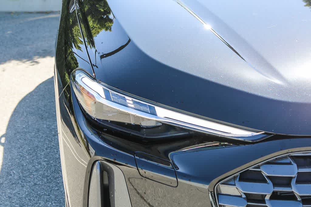 Thumbnail: 2025 Audi Q5 - 4