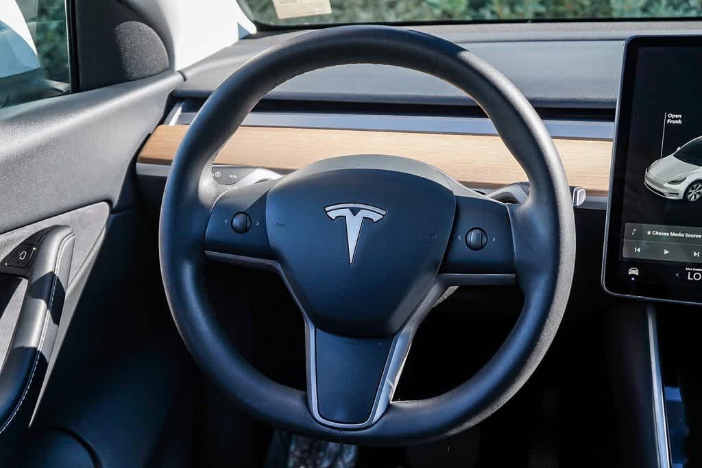 Thumbnail: 2020 Tesla Model Y - 15