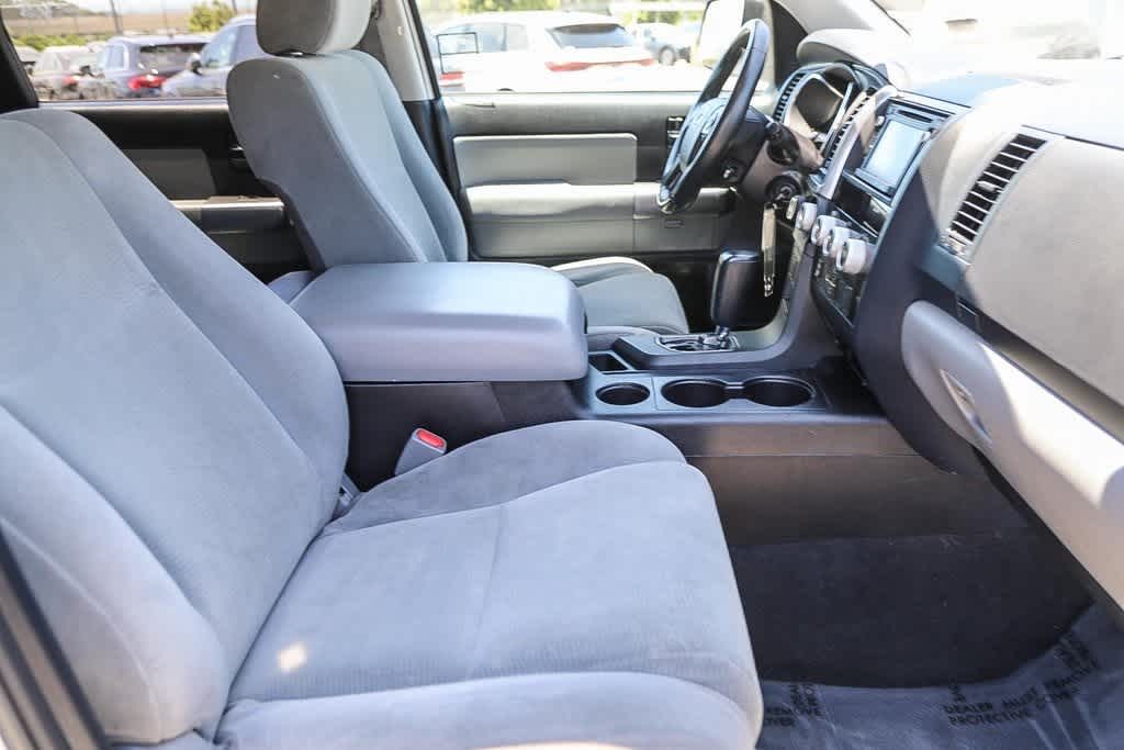 Thumbnail: 2019 Toyota Sequoia - 15