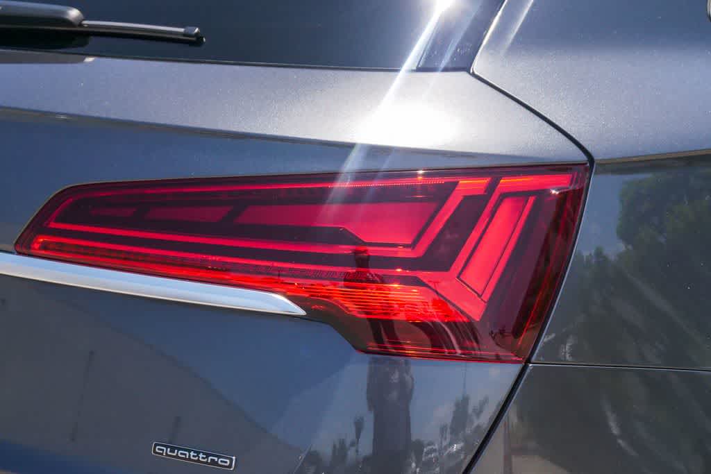 Thumbnail: 2023 Audi Q5 - 9