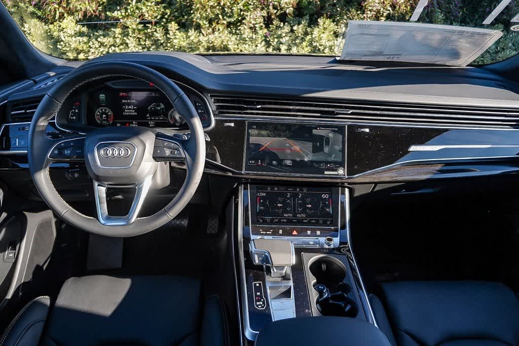 Thumbnail: 2026 Audi Q8 - 12