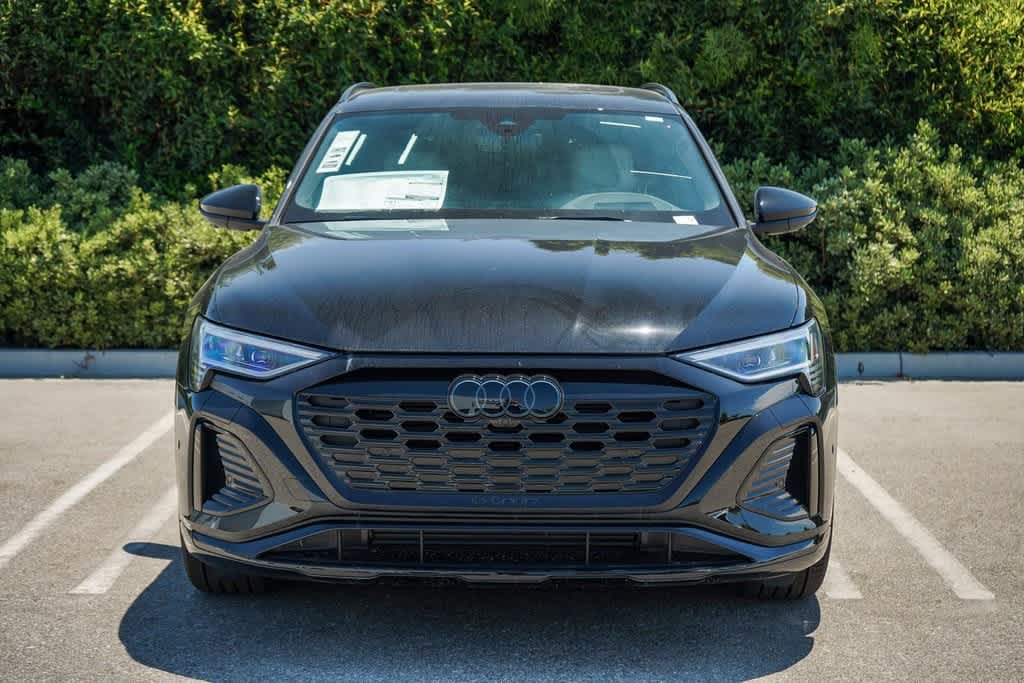 2024 Audi Q8 e-tron Prestige 2