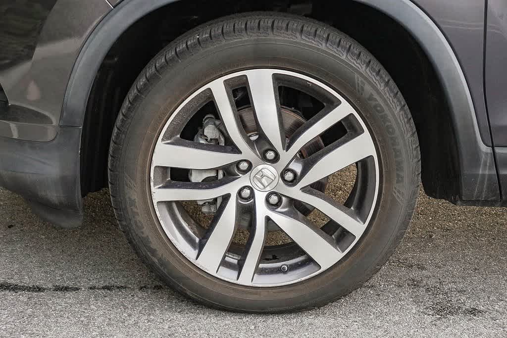 Thumbnail: 2017 Honda Pilot - 10