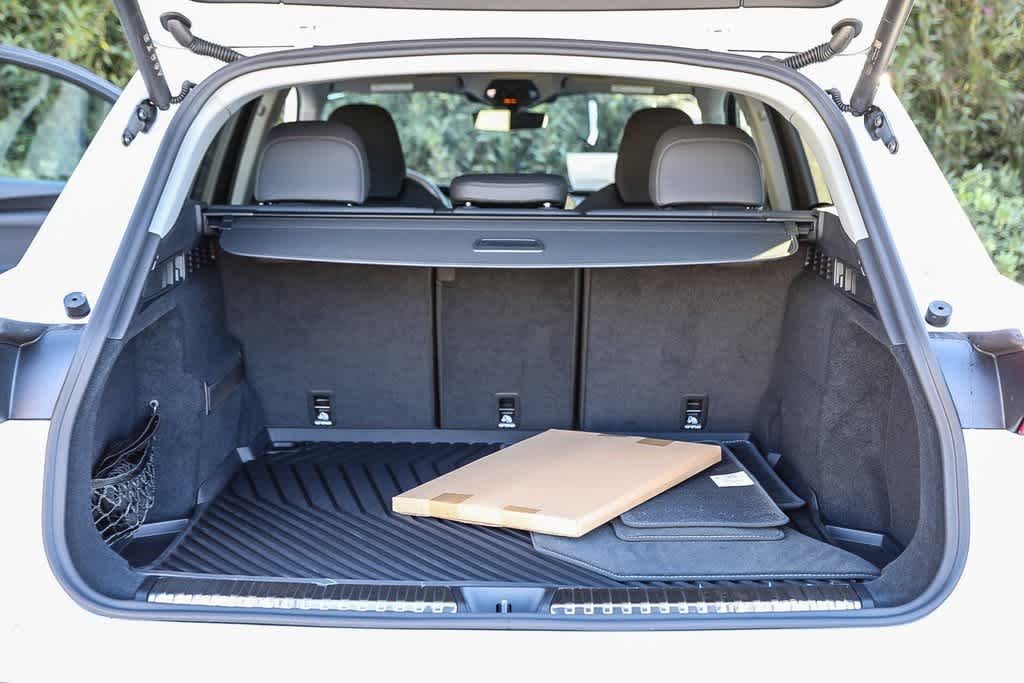 Thumbnail: 2025 Audi Q5 - 24