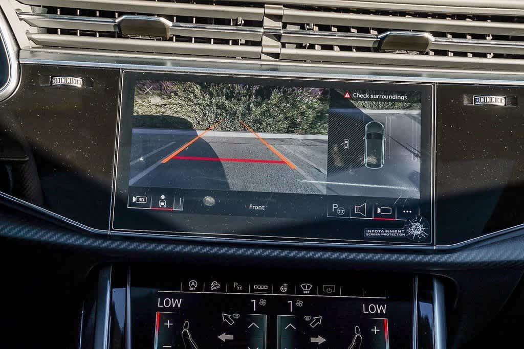 Thumbnail: 2026 Audi SQ8 - 14