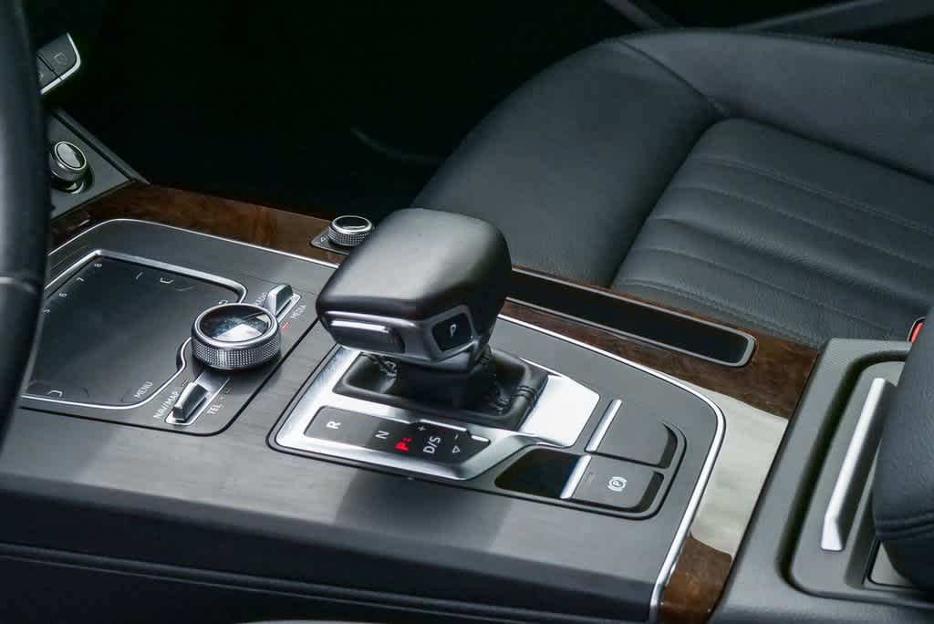 Thumbnail: 2018 Audi Q5 - 18