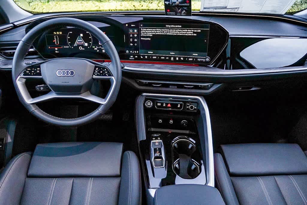 Thumbnail: 2025 Audi Q5 - 12