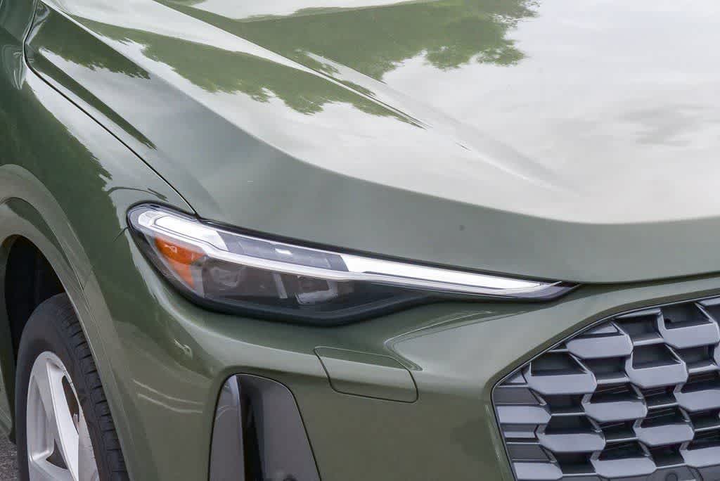 Thumbnail: 2025 Audi Q5 - 4