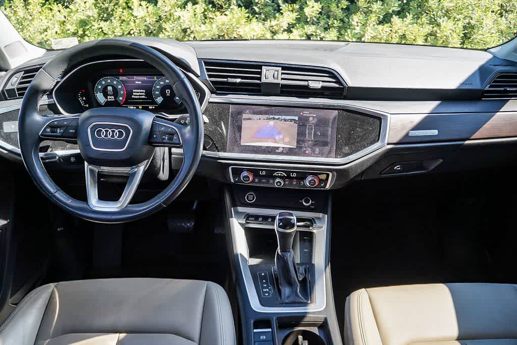 Thumbnail: 2022 Audi Q3 - 12