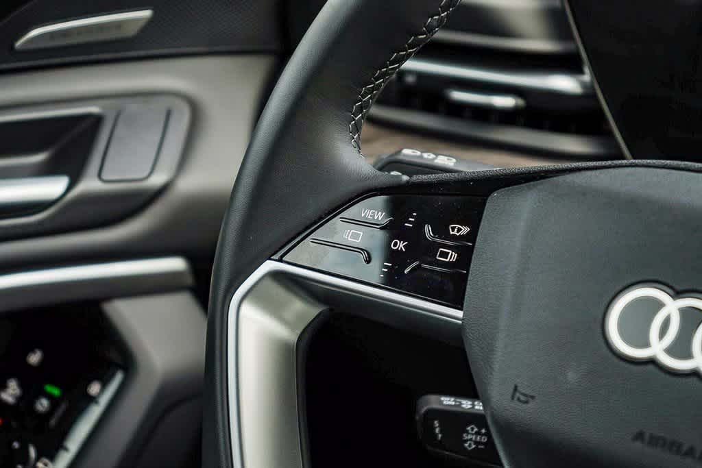 Thumbnail: 2025 Audi Q5 - 16