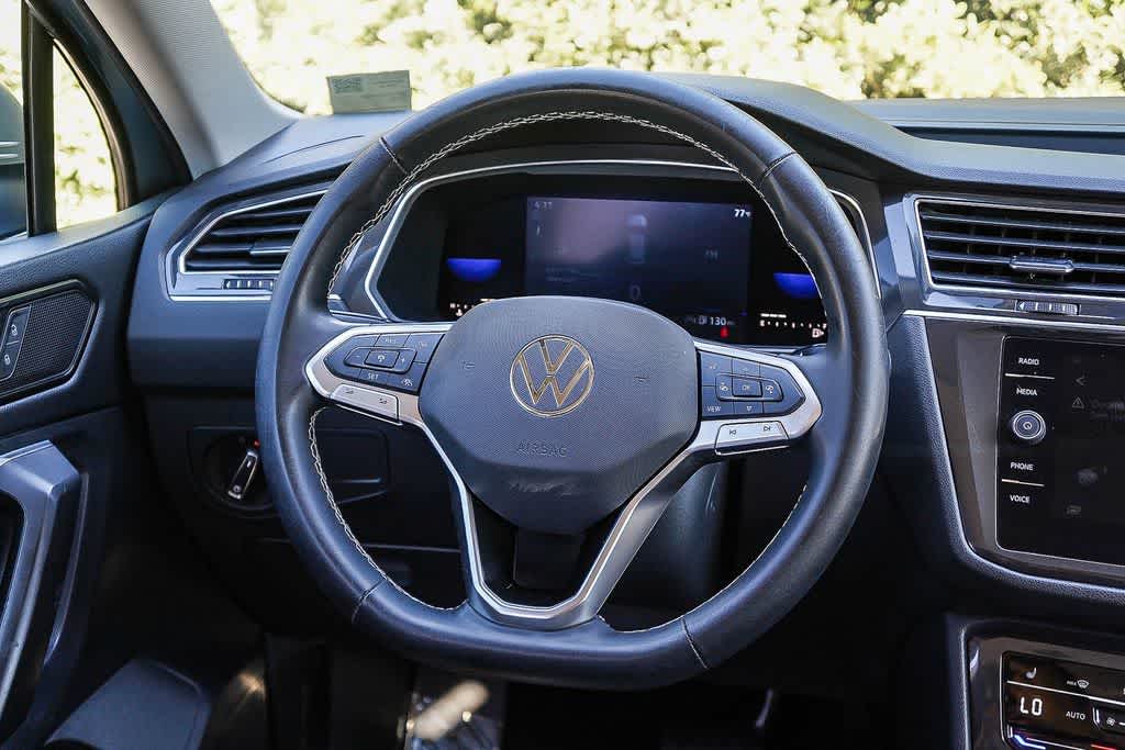Thumbnail: 2022 Volkswagen Tiguan - 13