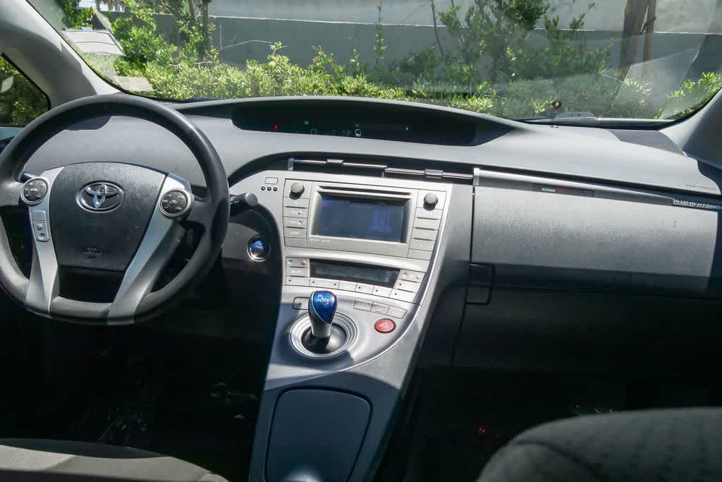 Thumbnail: 2014 Toyota Prius - 13
