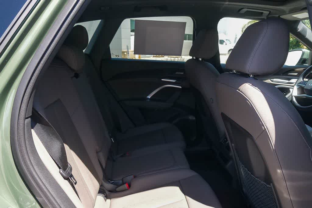 Thumbnail: 2025 Audi Q5 - 17