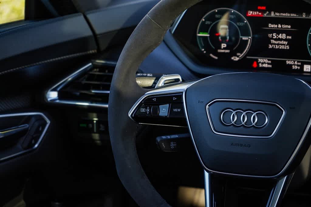 Thumbnail: 2024 Audi e-tron GT - 14