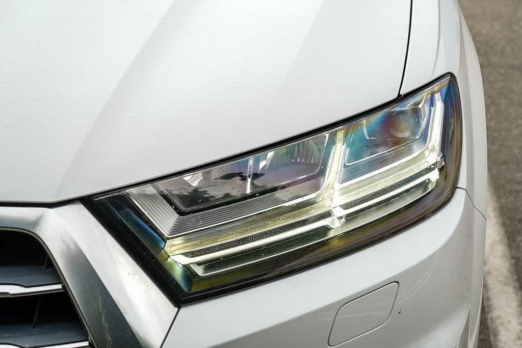 Thumbnail: 2017 Audi Q7 - 8