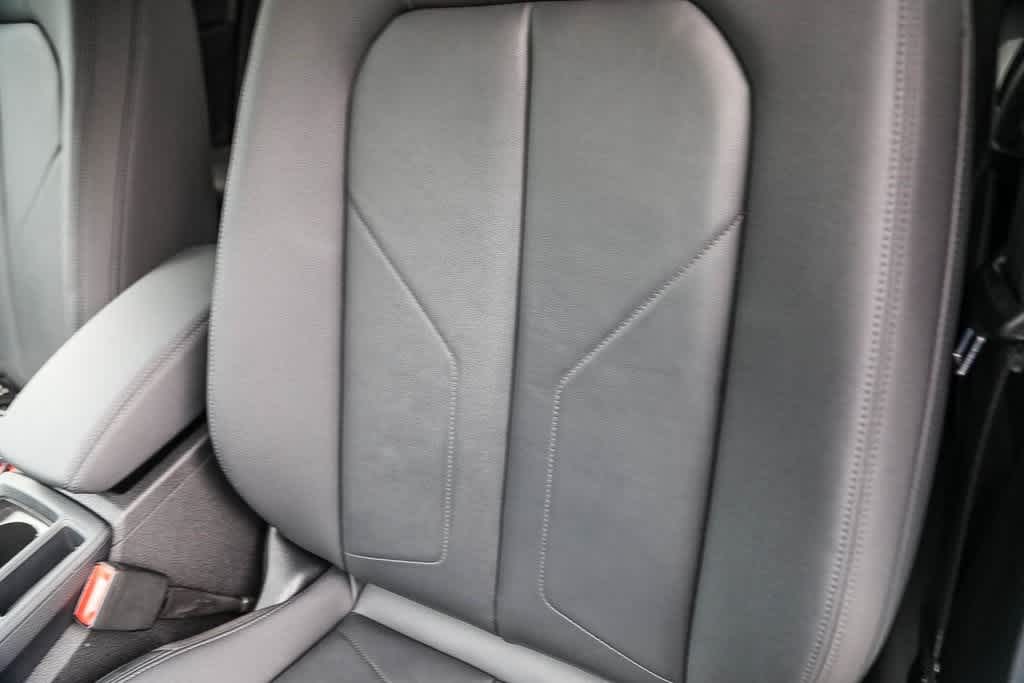 Thumbnail: 2022 Audi Q3 - 22