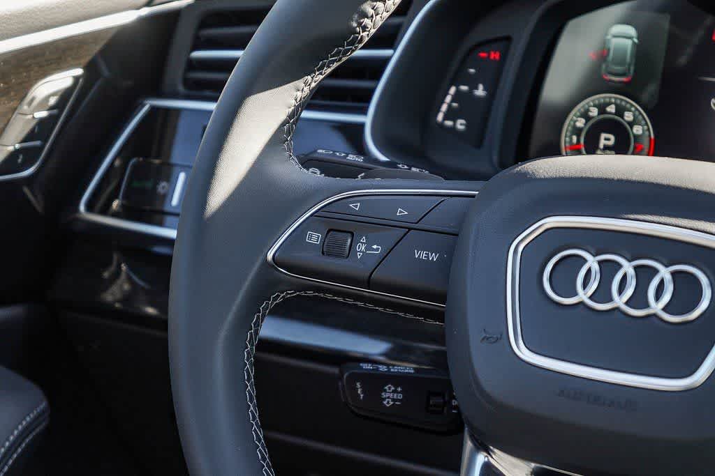 Thumbnail: 2026 Audi Q8 - 16