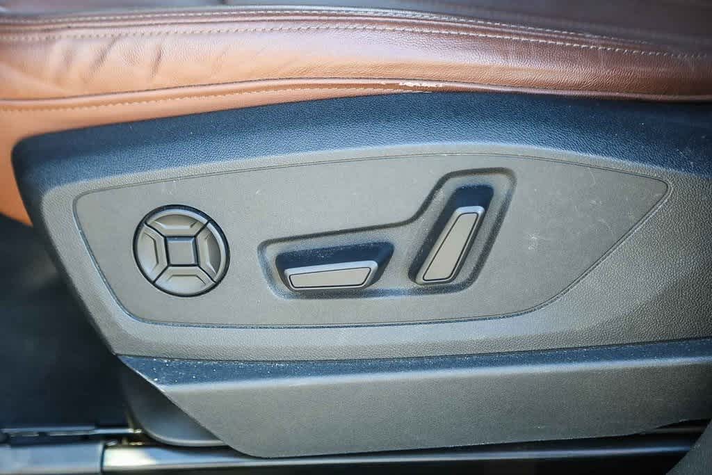 Thumbnail: 2022 Audi e-tron - 18