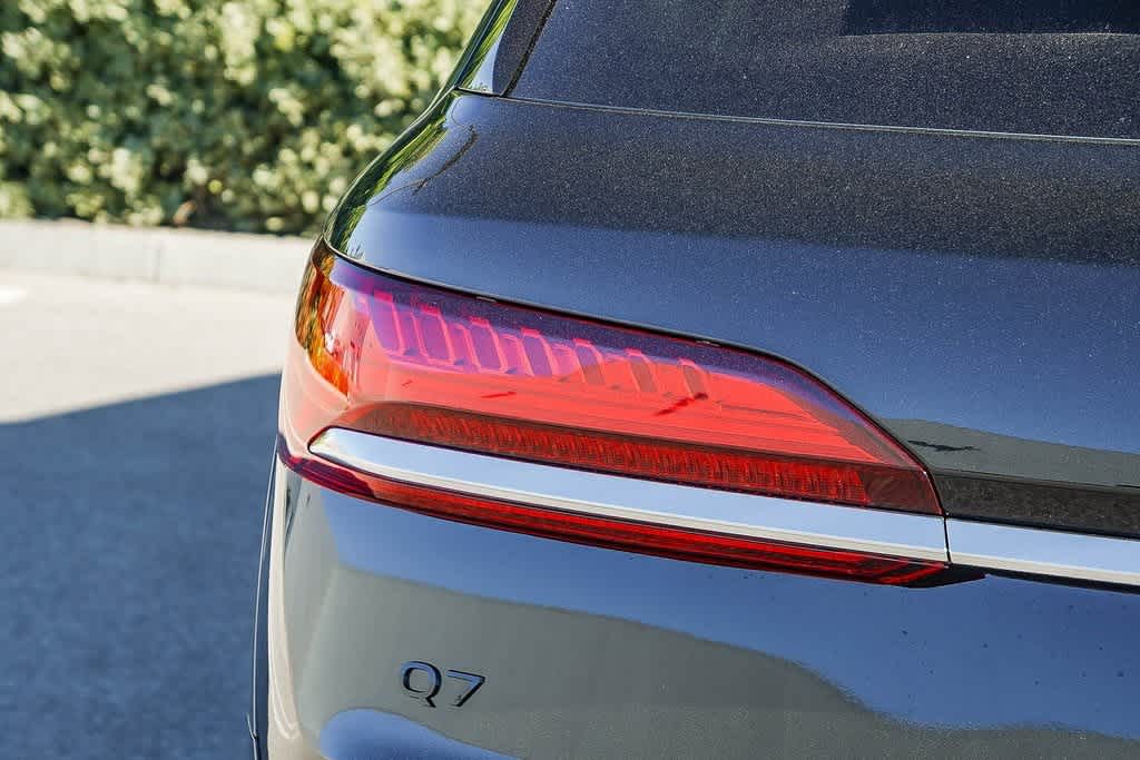 Thumbnail: 2026 Audi Q7 - 7