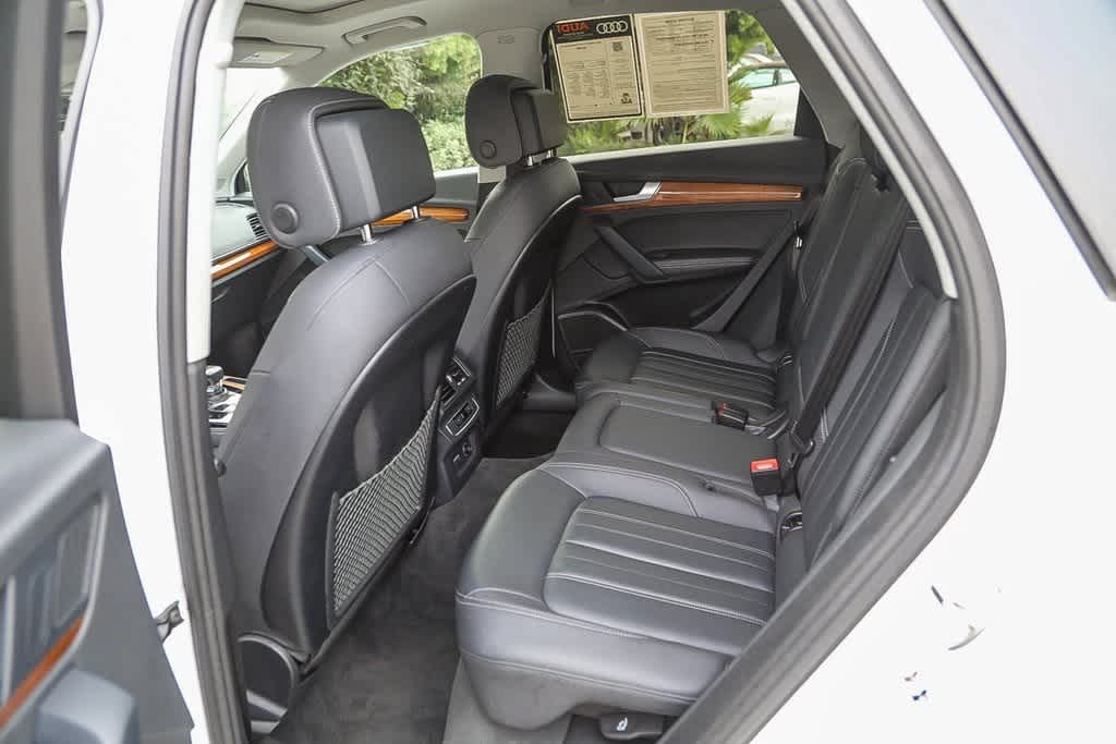 Thumbnail: 2023 Audi Q5 - 17