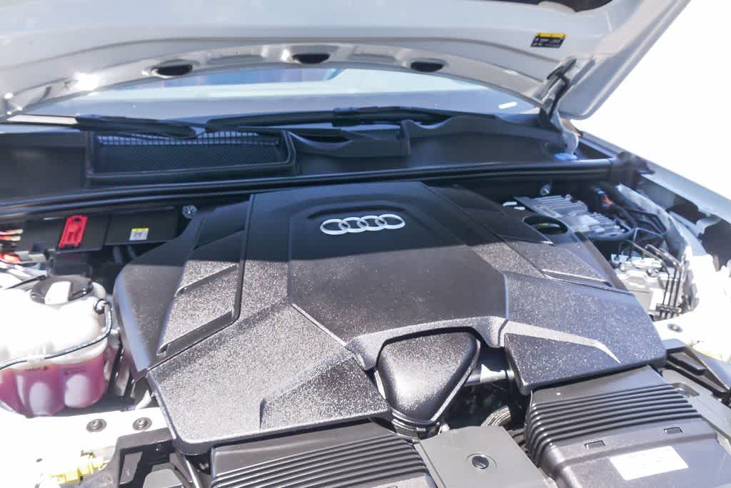 Thumbnail: 2023 Audi Q7 - 25