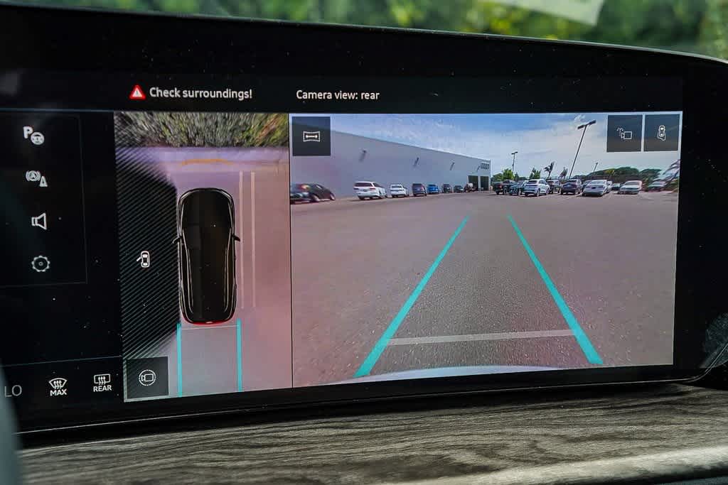 Thumbnail: 2025 Audi Q5 - 24