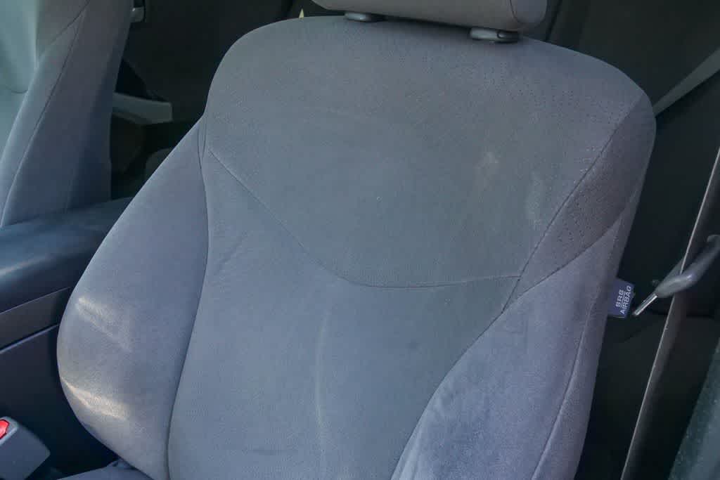 Thumbnail: 2014 Toyota Prius - 22