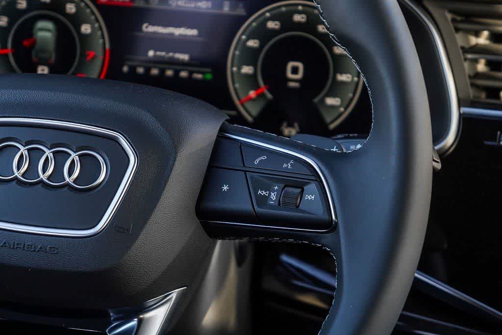 Thumbnail: 2026 Audi Q7 - 17