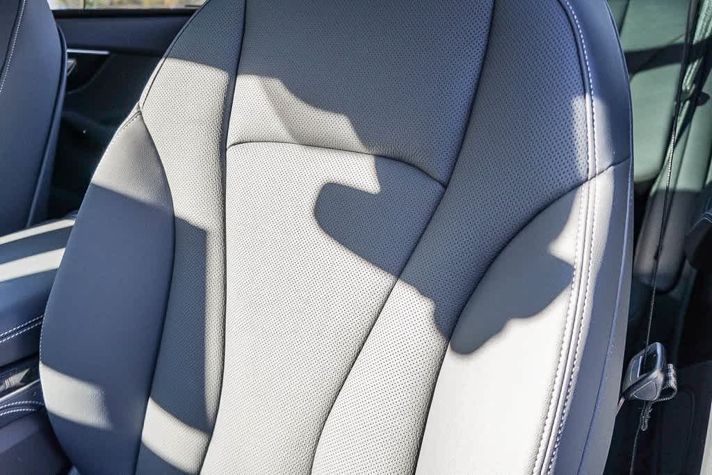 Thumbnail: 2026 Audi Q8 - 28