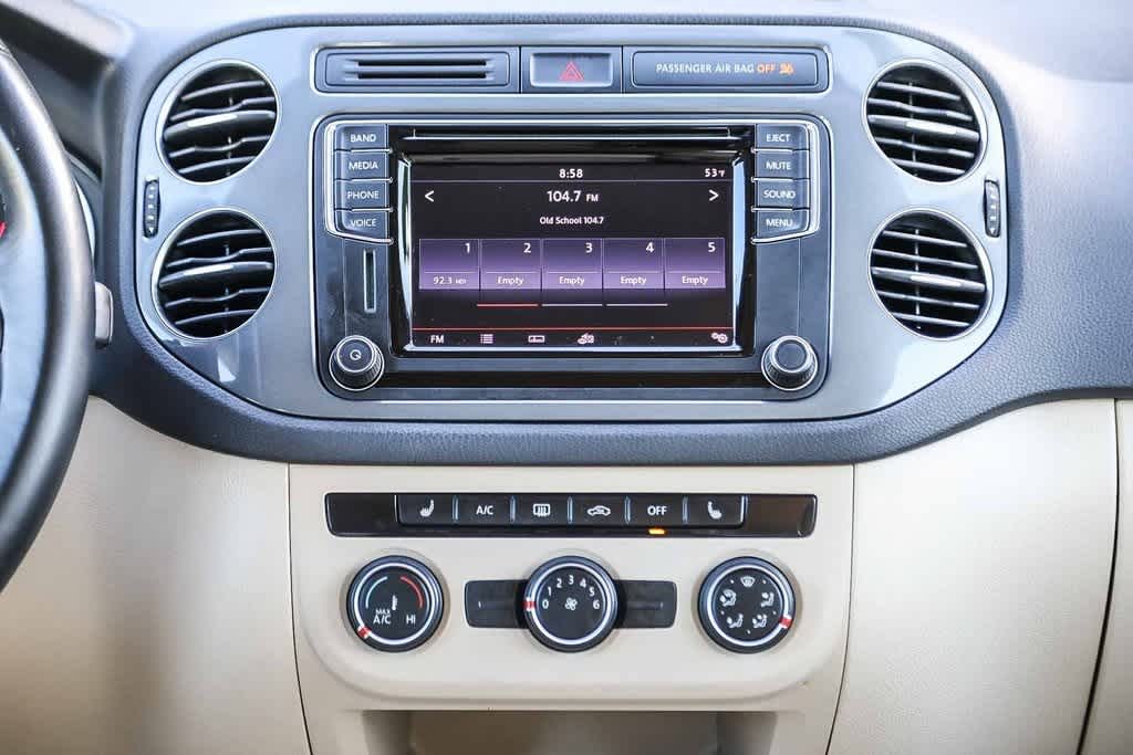 Thumbnail: 2017 Volkswagen Tiguan - 13