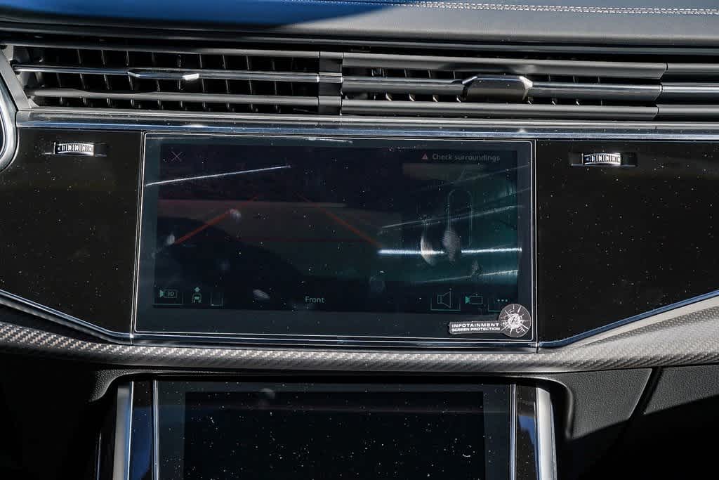 Thumbnail: 2026 Audi RS Q8 - 14