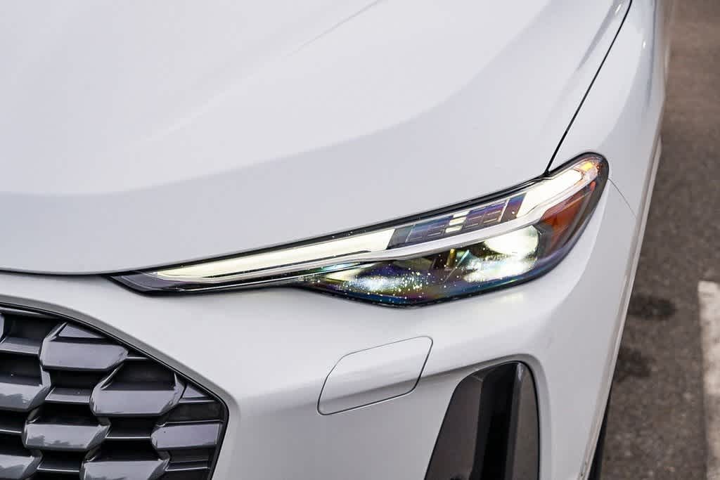 Thumbnail: 2025 Audi Q5 - 8