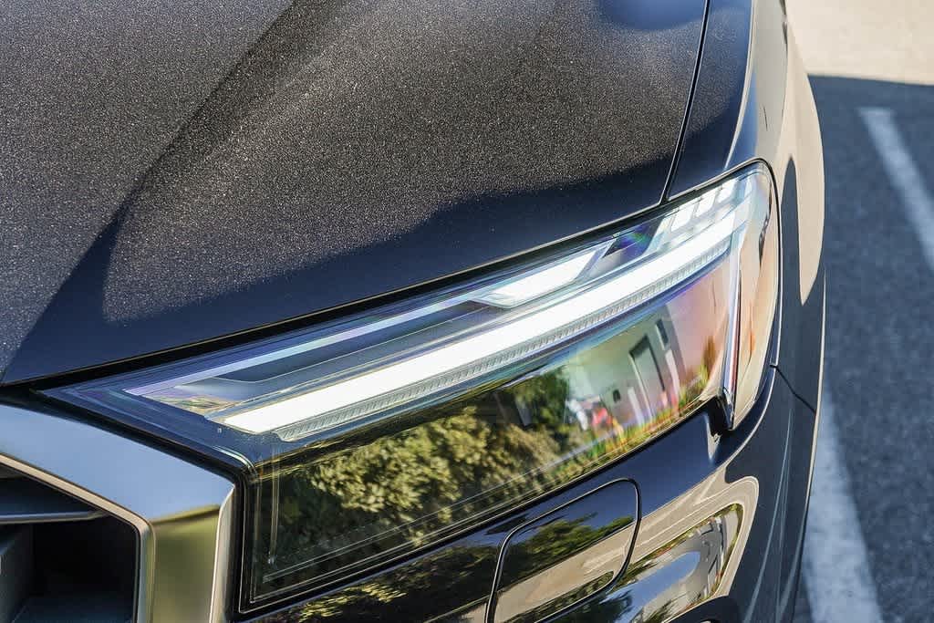 Thumbnail: 2026 Audi Q7 - 8