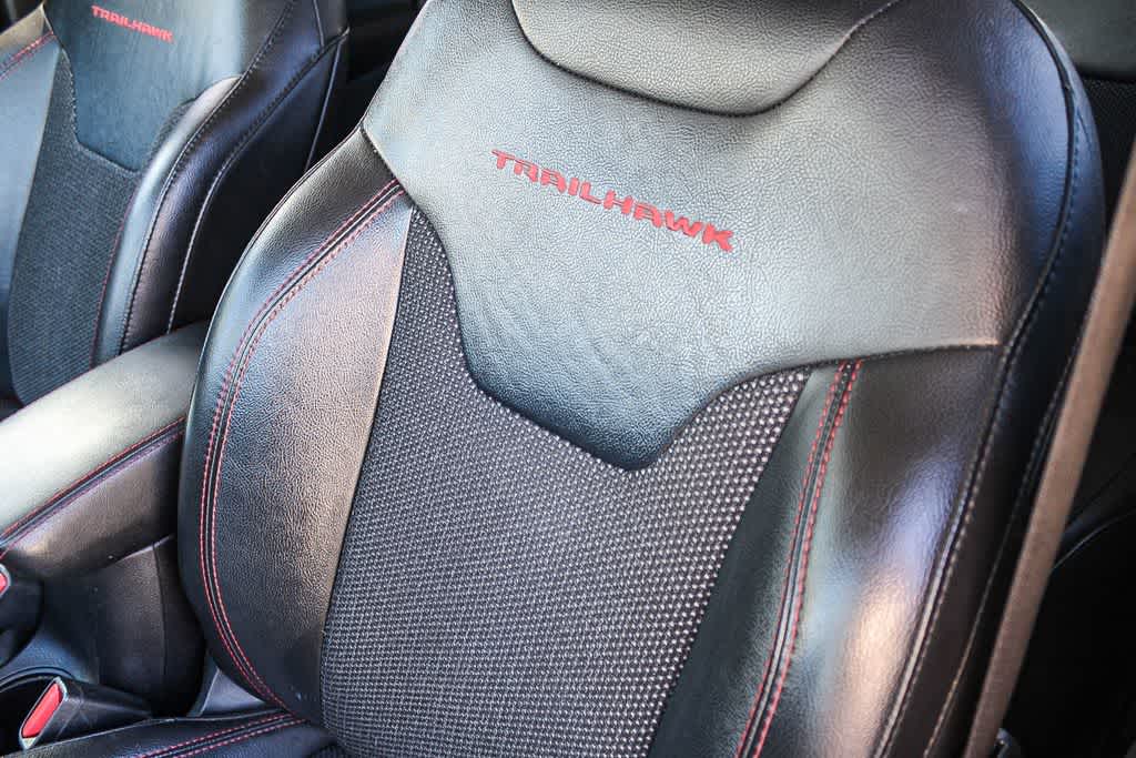 Thumbnail: 2020 Jeep Compass - 17