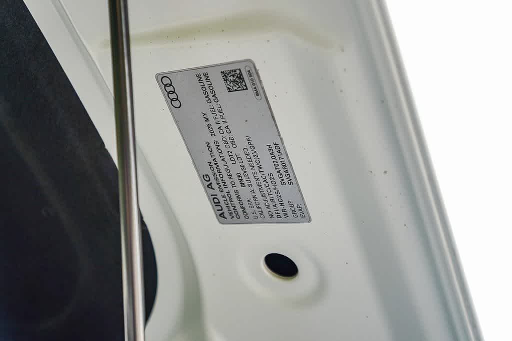 Thumbnail: 2025 Audi Q5 - 30