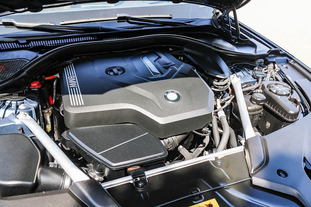 Thumbnail: 2023 BMW 5 Series - 26