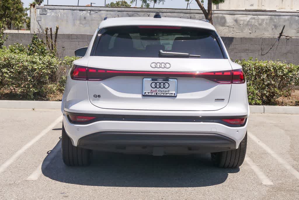 Thumbnail: 2025 Audi Q6 e-tron - 9