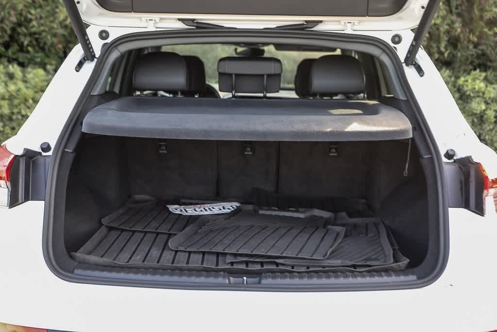 Thumbnail: 2023 Audi Q4 e-tron - 24