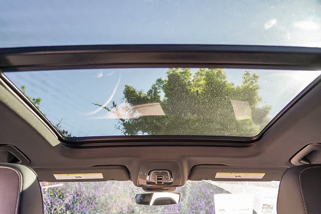 Thumbnail: 2026 Audi Q8 - 18