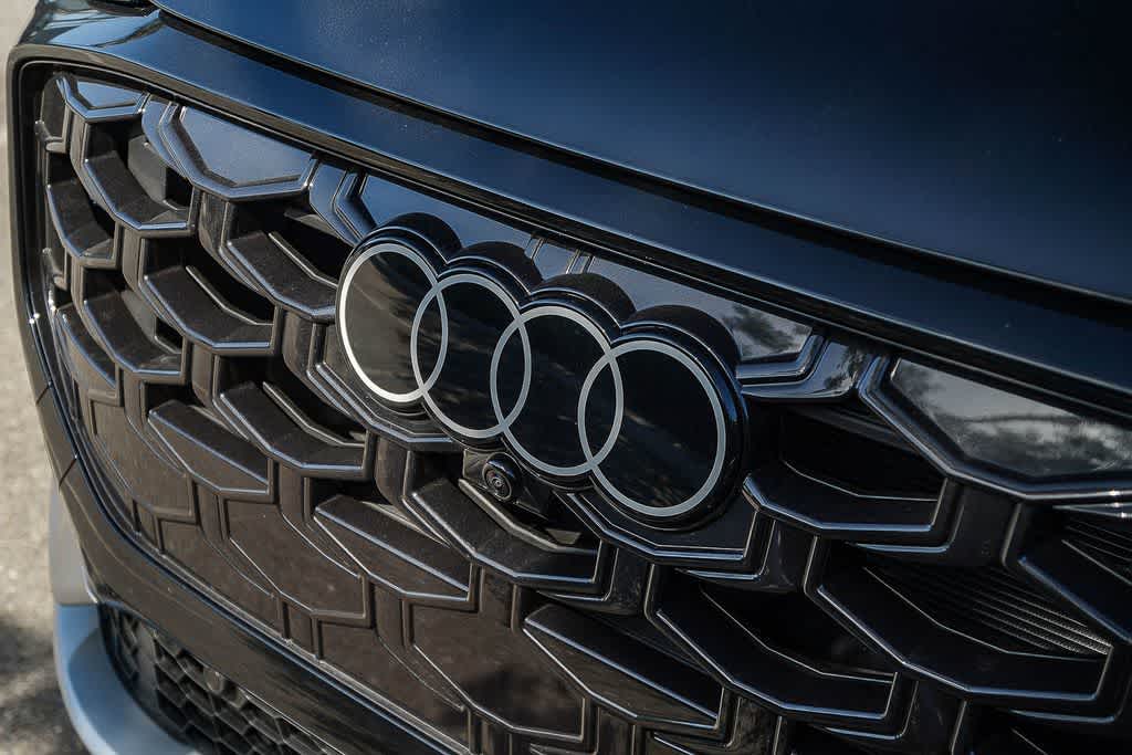 Thumbnail: 2026 Audi Q3 - 9