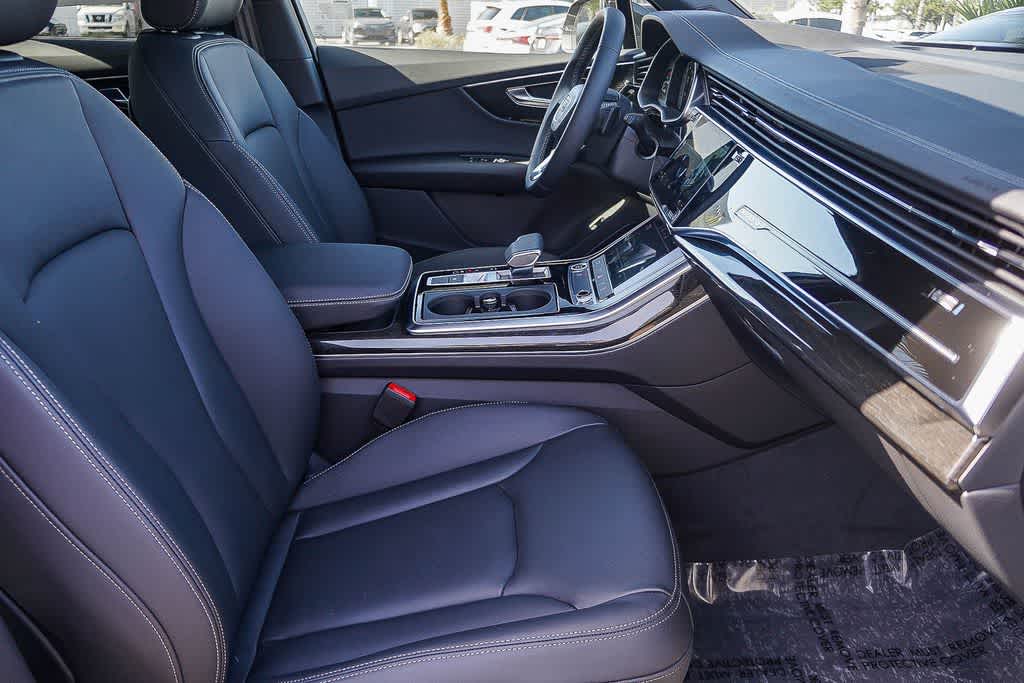Thumbnail: 2026 Audi Q7 - 18