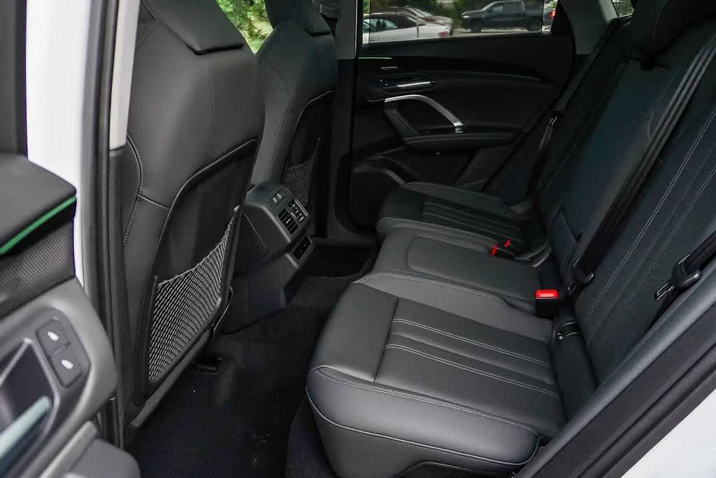 Thumbnail: 2025 Audi Q5 - 21